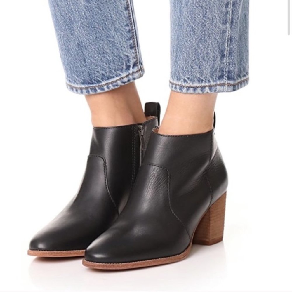 Madewell black leather Brenner low heel ankle booties boots